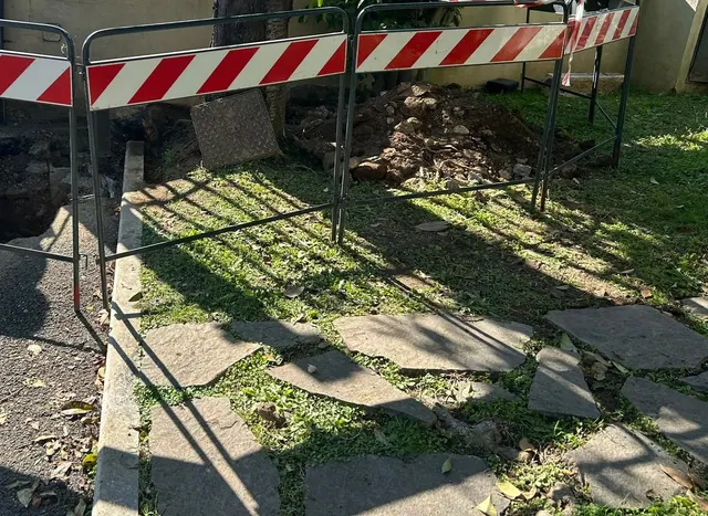 Area di lavoro delimitata con transenne